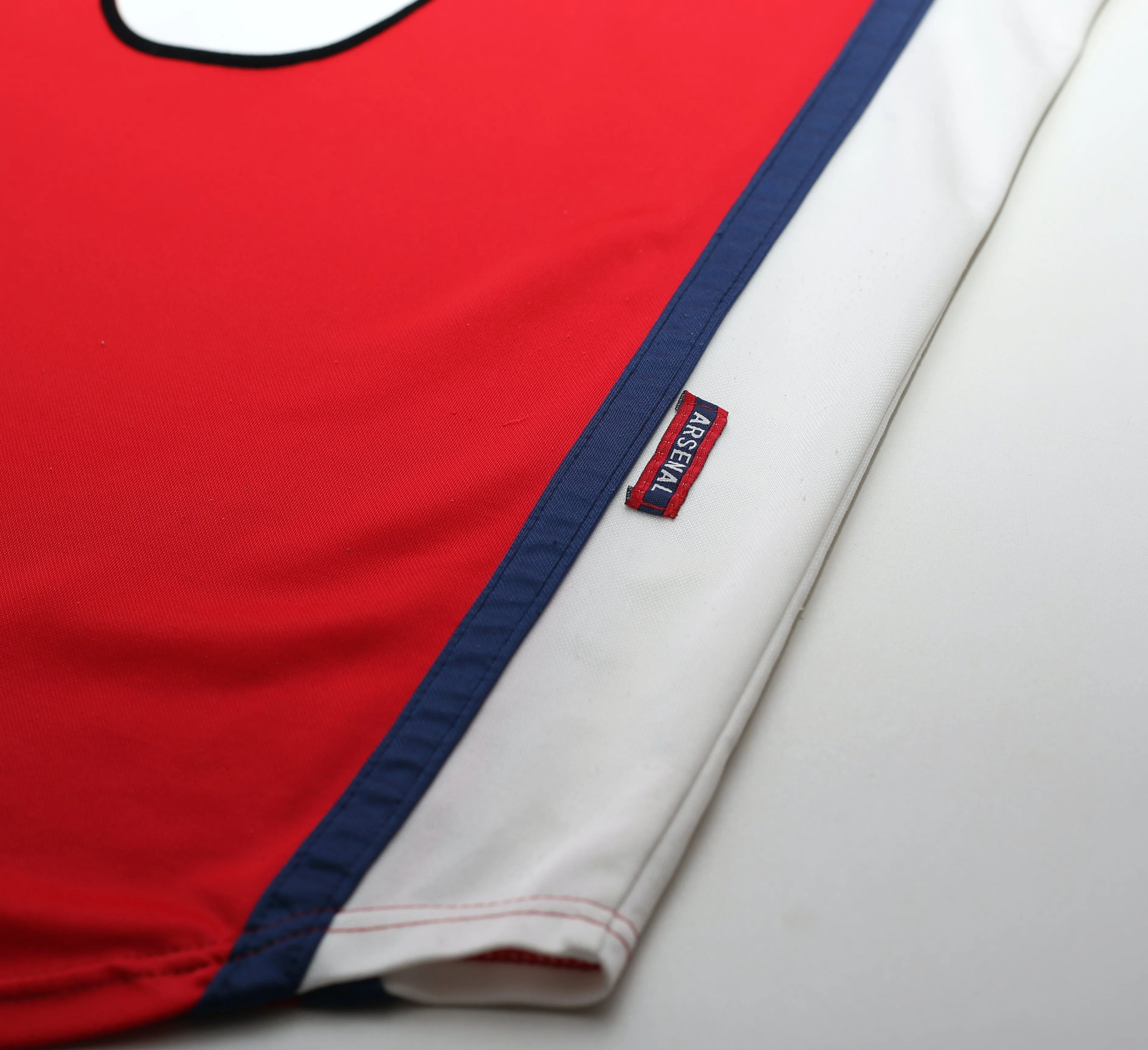 1998/99 BERGKAMP #10 Arsenal Nike European Home Football Shirt (M)