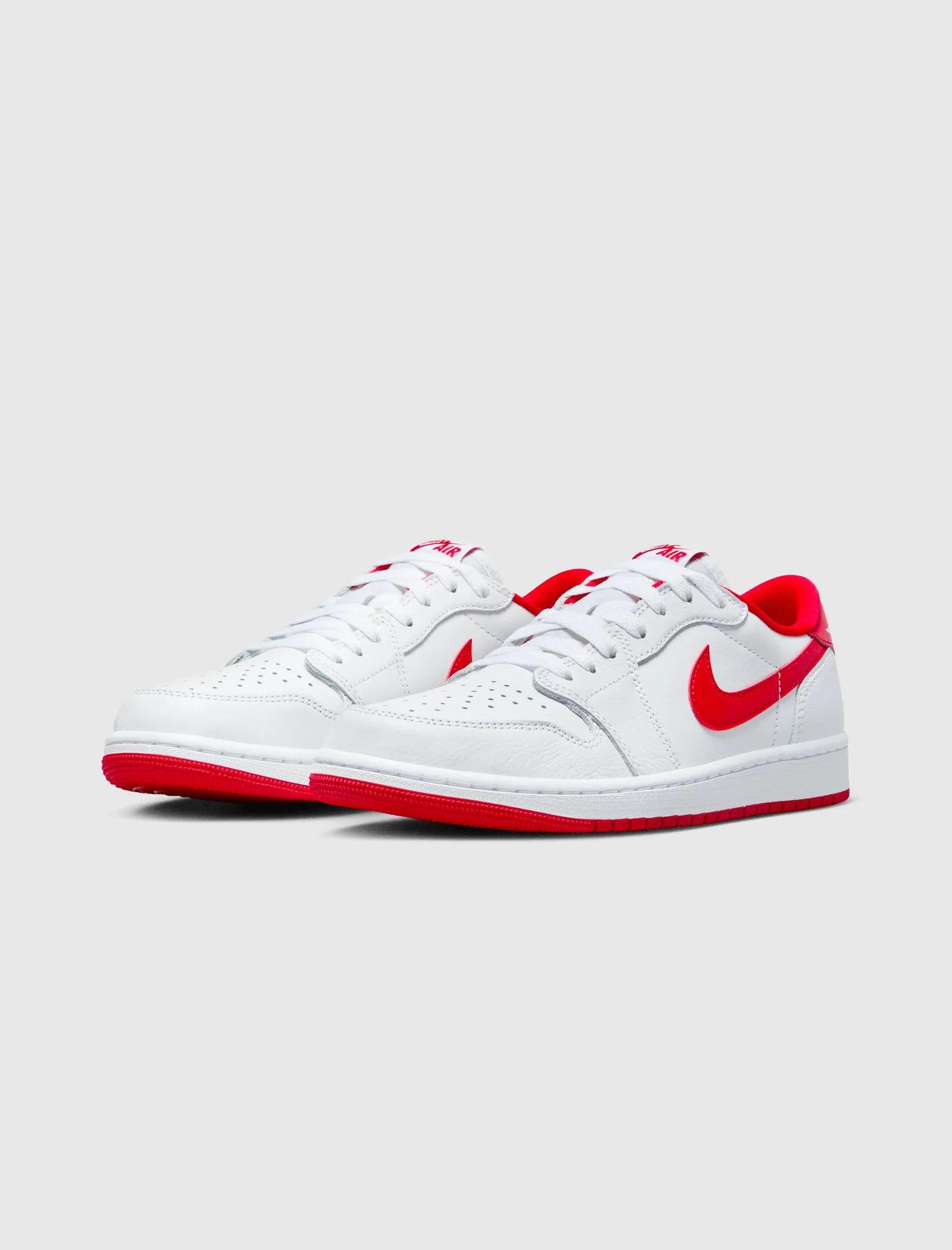 AIR JORDAN 1 LOW OG "UNIVERSITY RED"