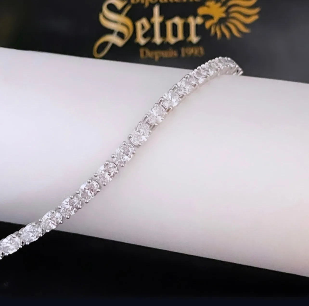 Diamond tennis bracelet