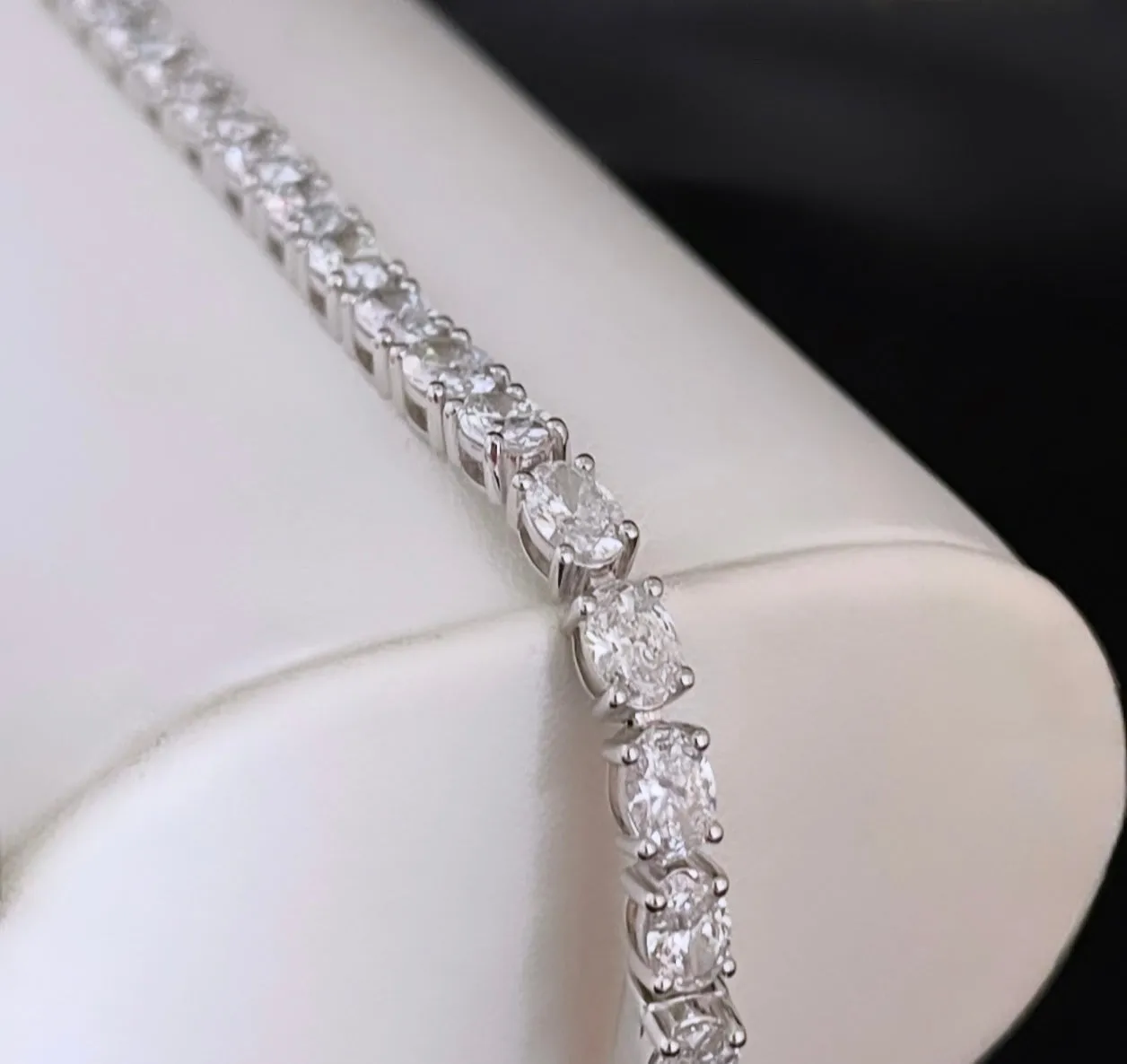 Diamond tennis bracelet