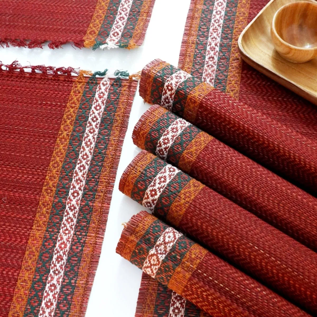 Handmade Dining Table Mats and Table Runner in Ruby Red (Set of 6/4) | Eco Friendly Tableware Sustainably Handwoven from Natural Grass