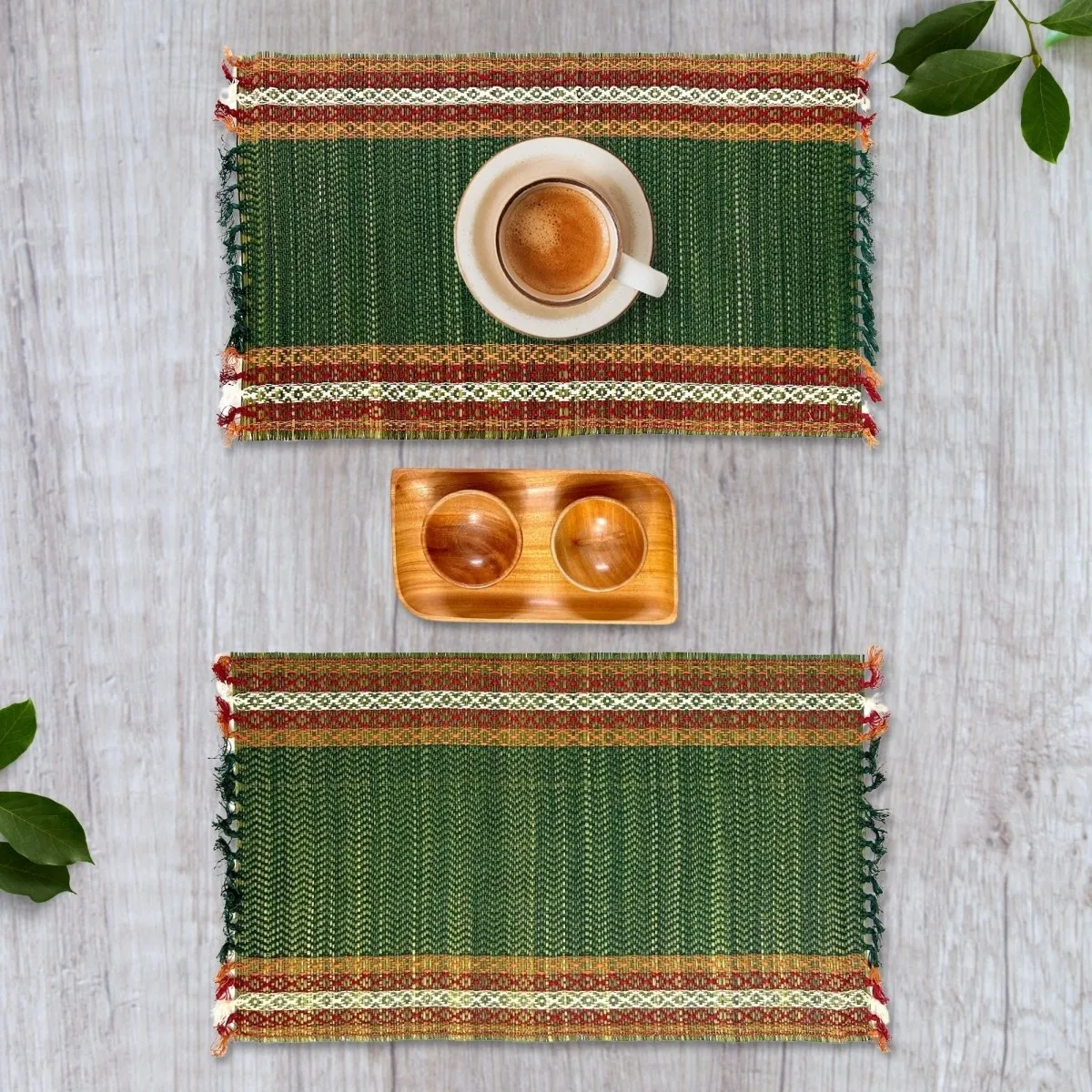 Handmade Dining Table Mats in Green (Set of 2/4/6) | Eco Friendly Tableware Sustainably Handwoven from Natural Grass