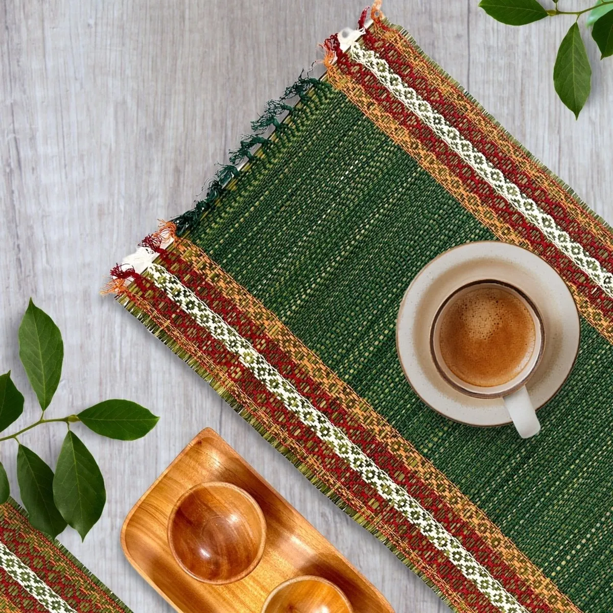 Handmade Dining Table Mats in Green (Set of 2/4/6) | Eco Friendly Tableware Sustainably Handwoven from Natural Grass