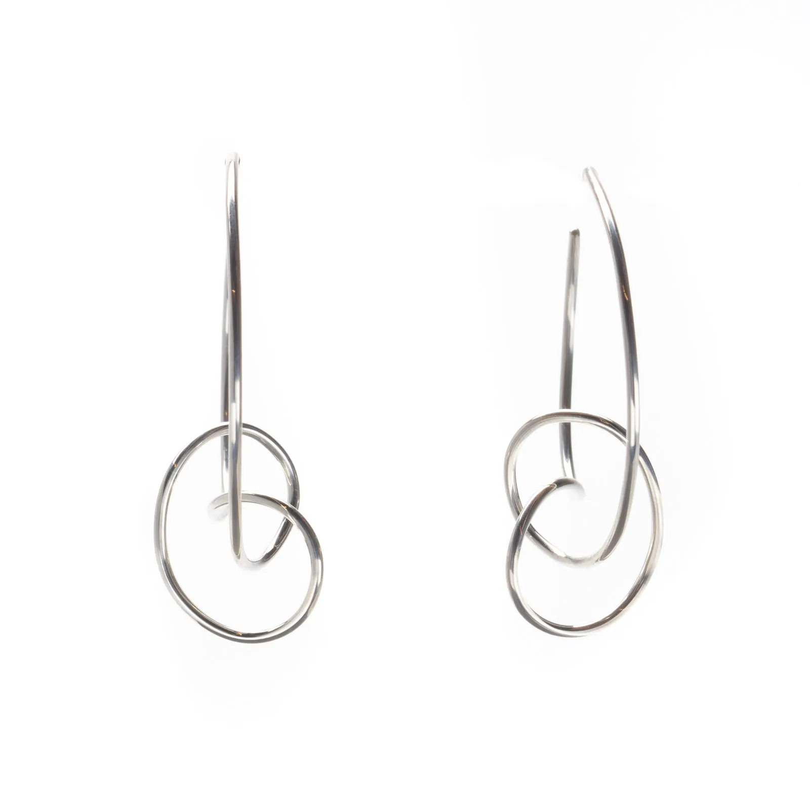 Hoop Vertical Knot Earrings