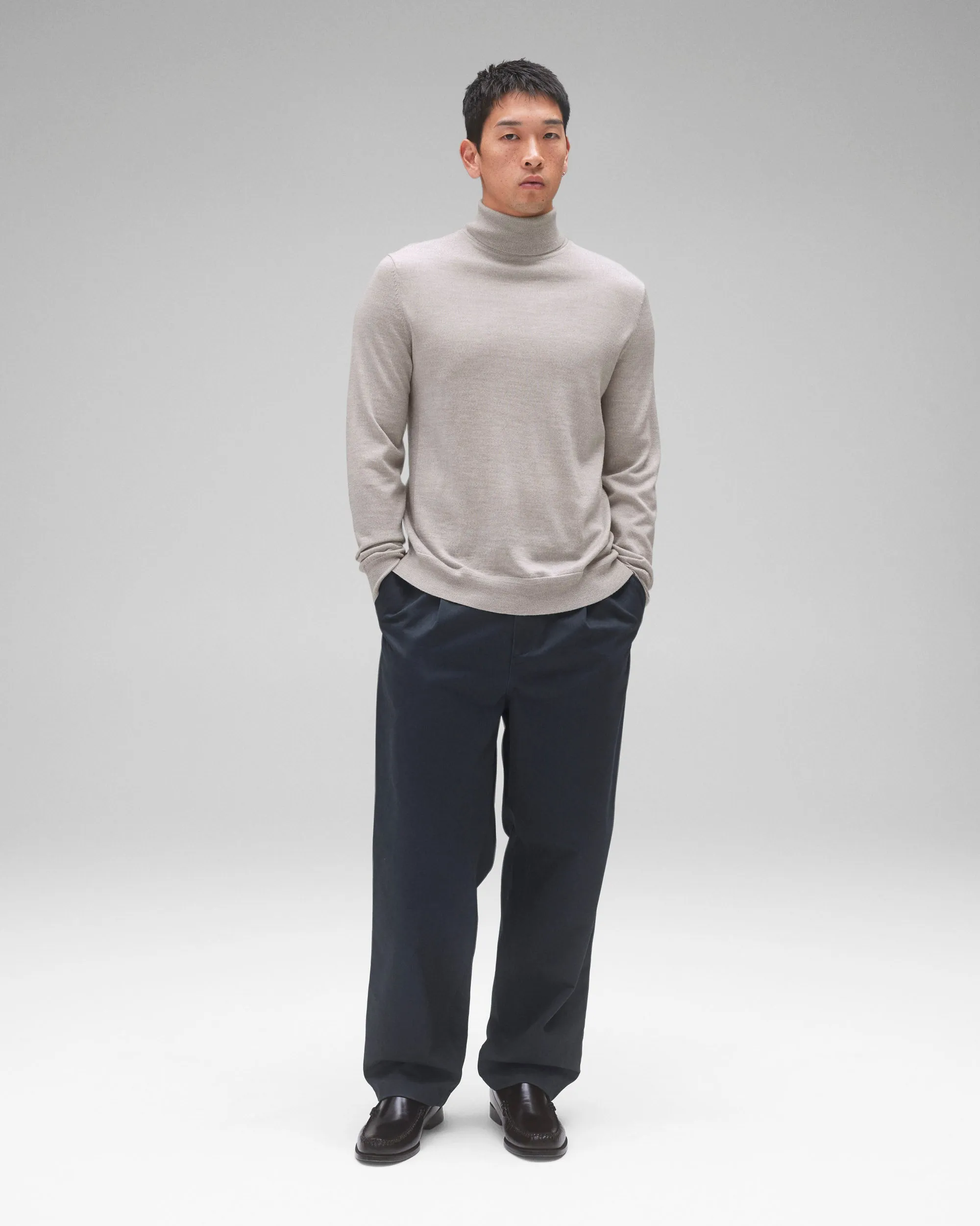 Lightweight Merino Harry Roll Neck