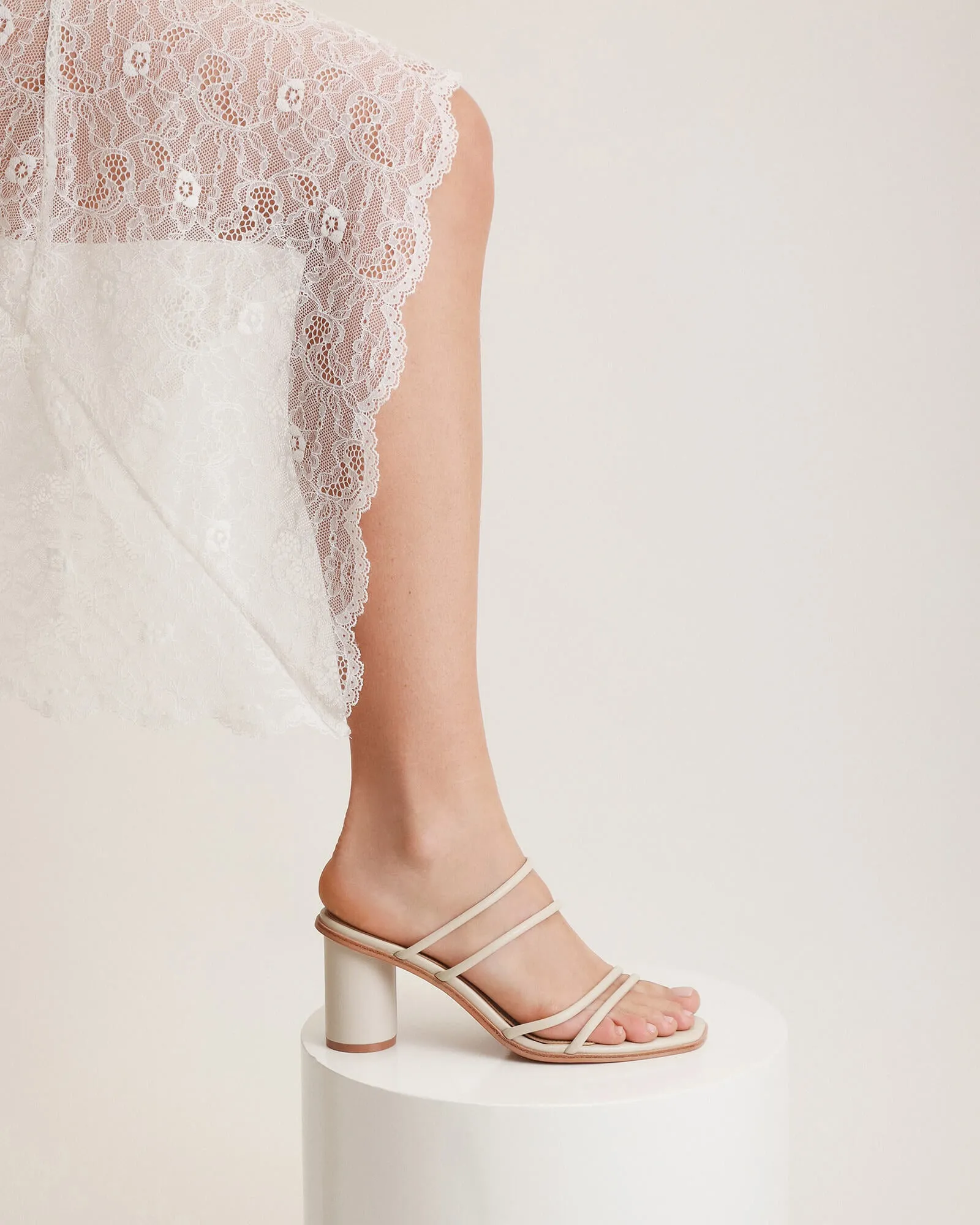 NAOMI MID HEEL SANDALS OFF WHITE LEATHER