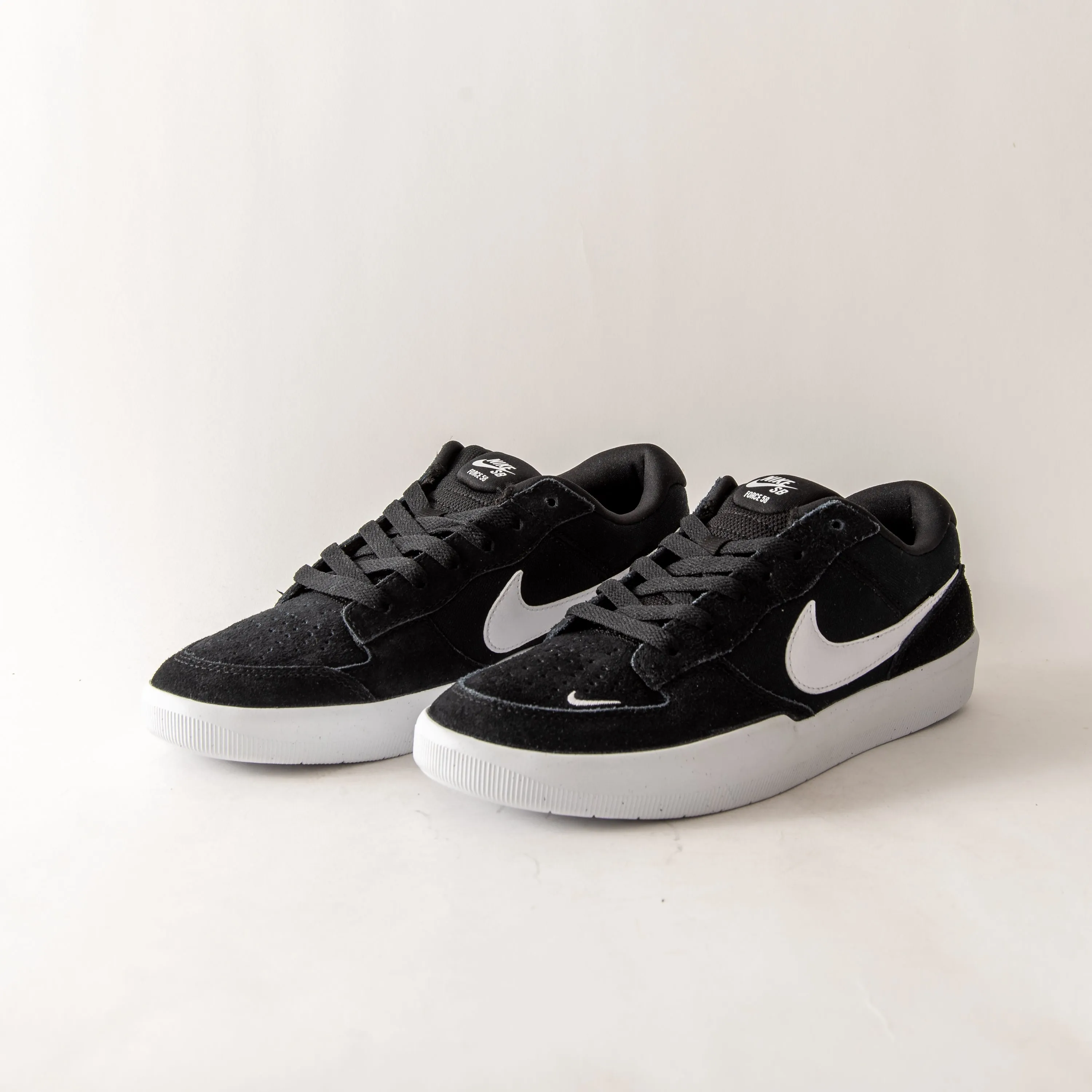 Nike SB - Force 58 (Black/White)