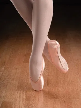 Studio Professional Pointe Shoe