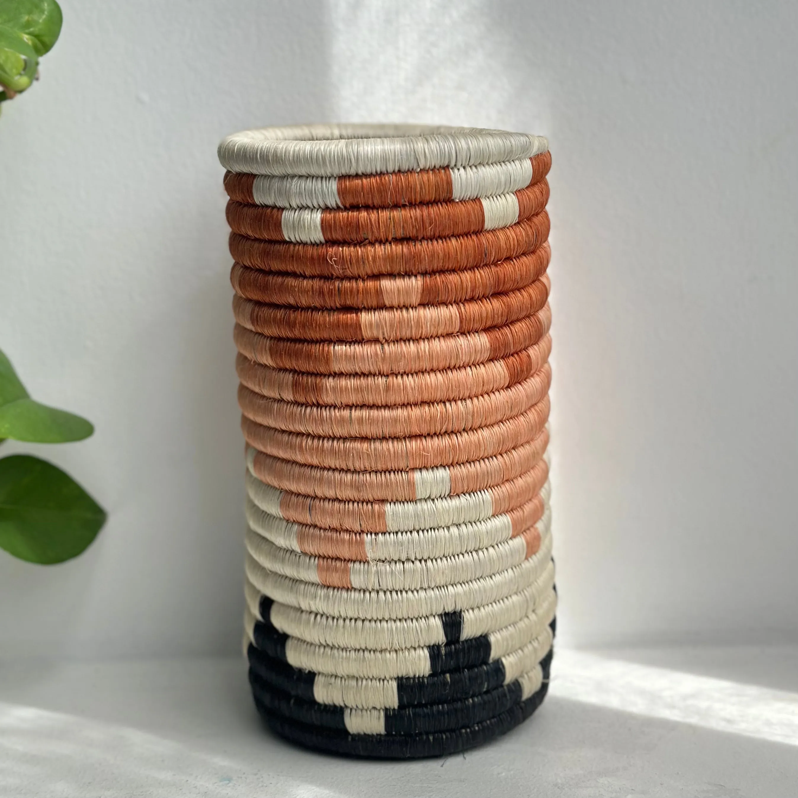 Zigzag Woven Vase (click for more colors)